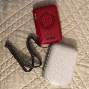 Nikon coolpix red